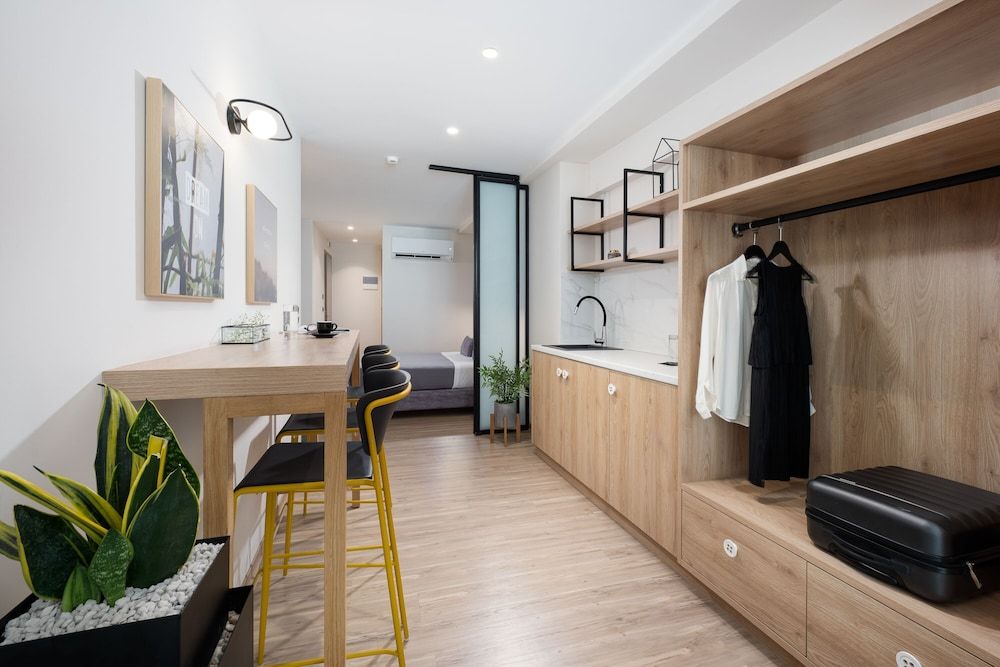 Enattica Suites Executive Double Room 41