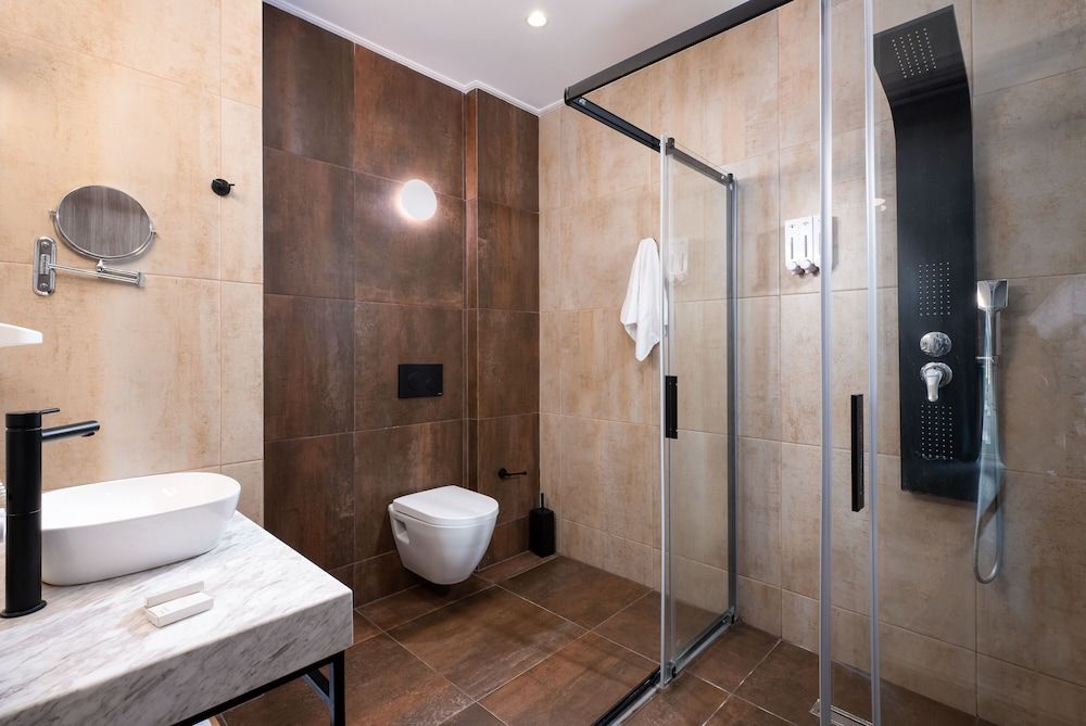 Enattica Suites Executive Double Room 32