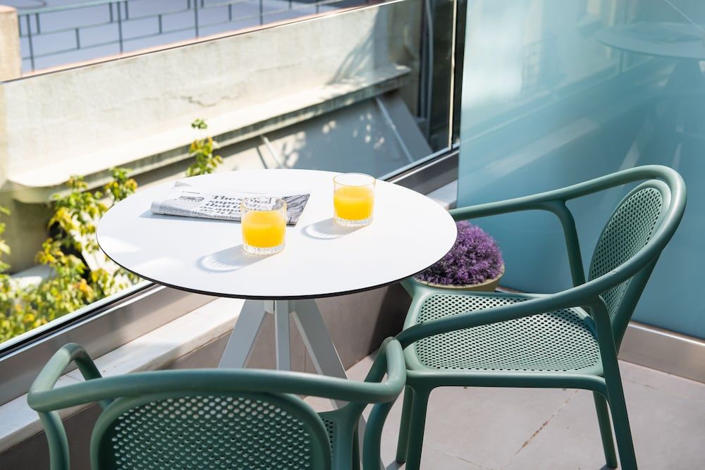 Enattica Suites Standard Double Room 15