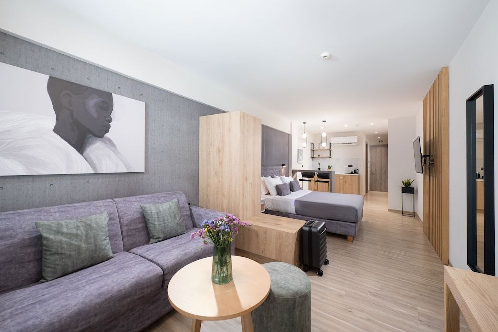 Enattica Suites Executive Double Room 34