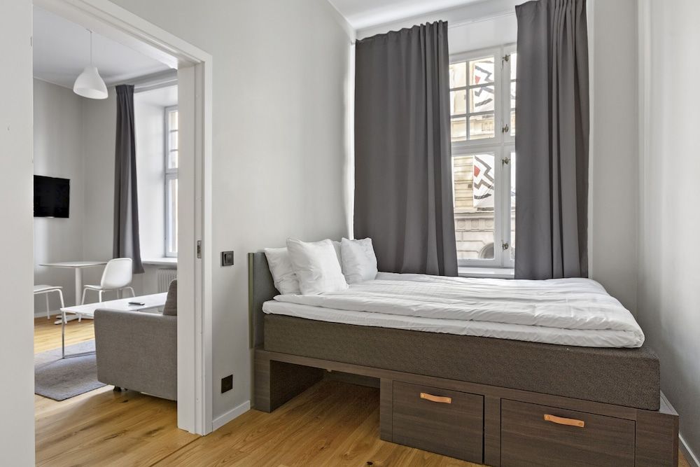 Standard Apartment, 1 Queen Bed, Non Smoking, Kitchen (with Sofabed)