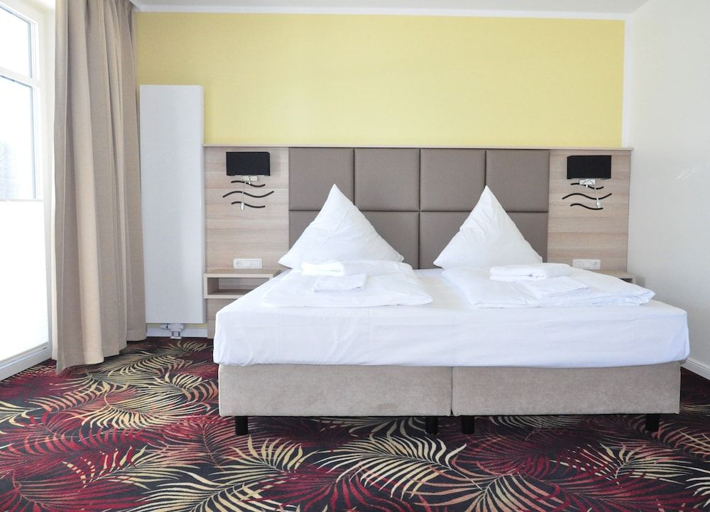 Avalon Hotel Bellevue Double Room, Balcony (Doppelzimmer mit Balkon oder Terrasse)