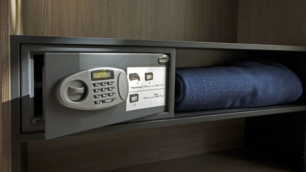 Le Strasbourg Hotel Superior Double Room 19