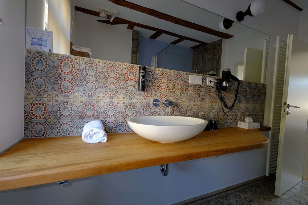 Hotel Schöne Aussicht Standard Double Room 9