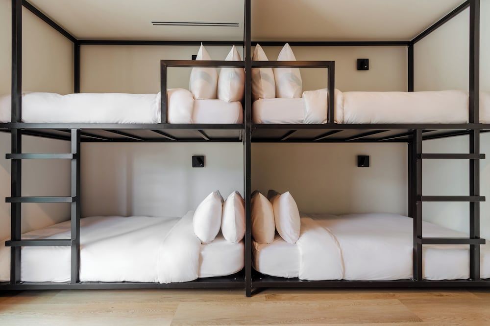 Room, Multiple Beds