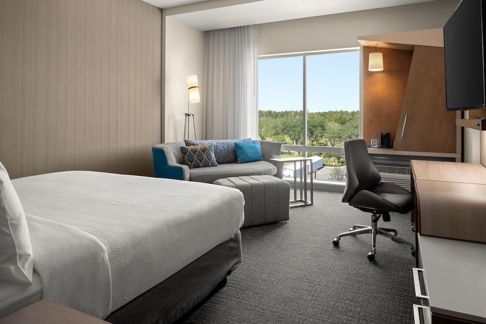 Room, 1 King Bed (Hearing Accessible)