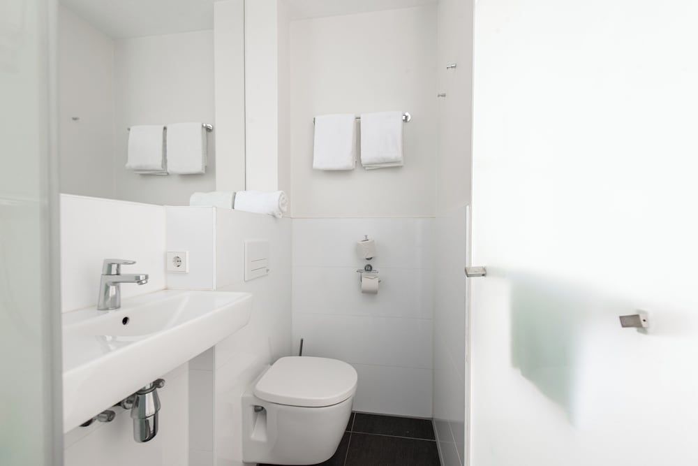 easyHotel Amsterdam Arena Boulevard Superior Double Room 12