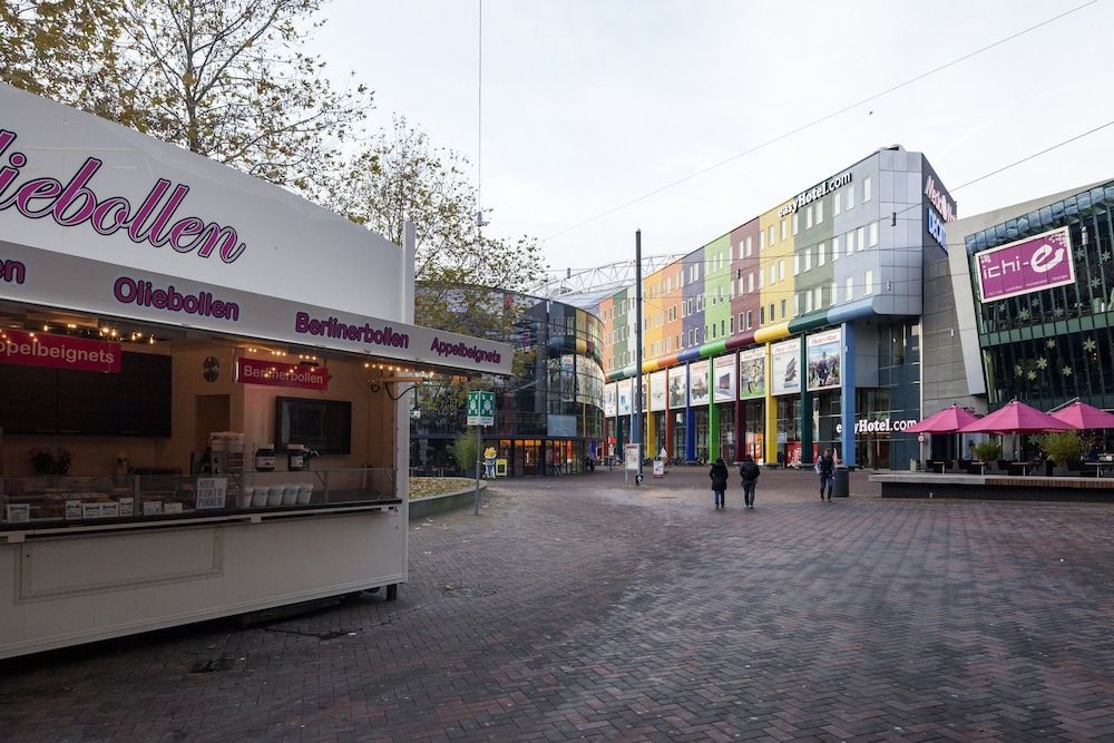 undefined easyHotel Amsterdam Arena Boulevard 8
