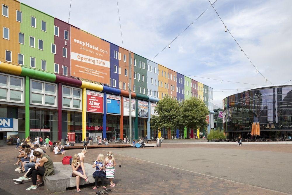 undefined easyHotel Amsterdam Arena Boulevard 4