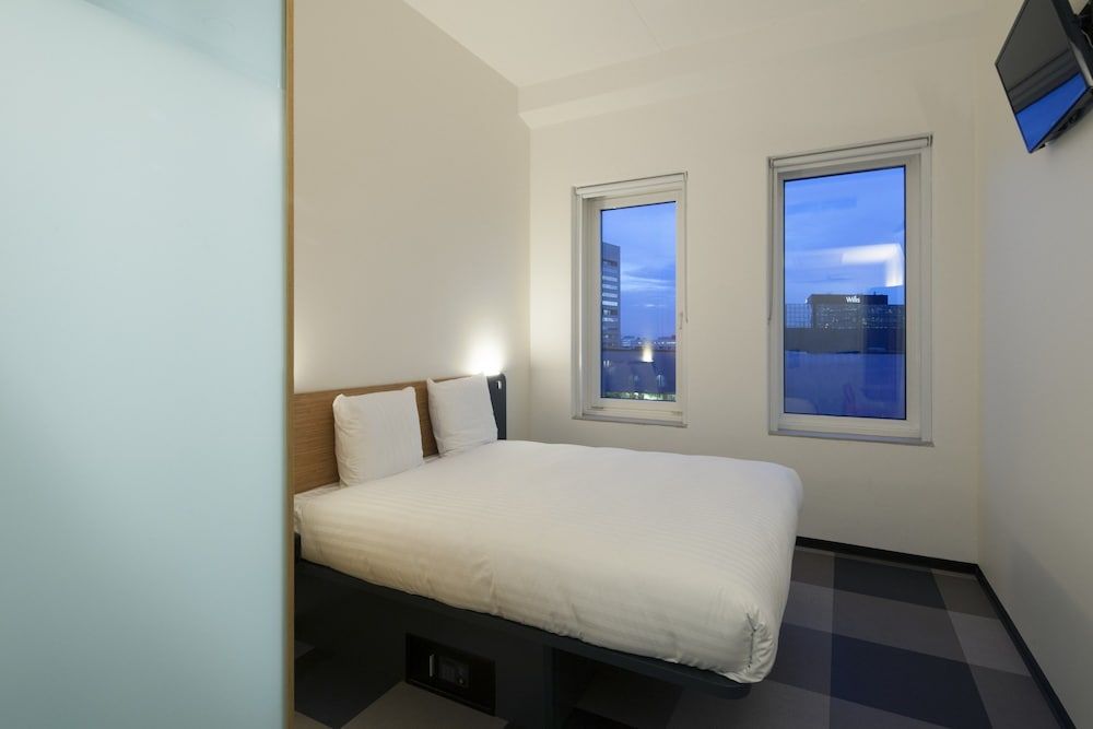 easyHotel Amsterdam Arena Boulevard Superior Double Room 2