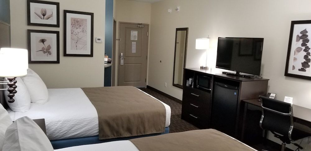 Classic Room, 2 Queen Beds, Accessible, Non Smoking (Hearing)