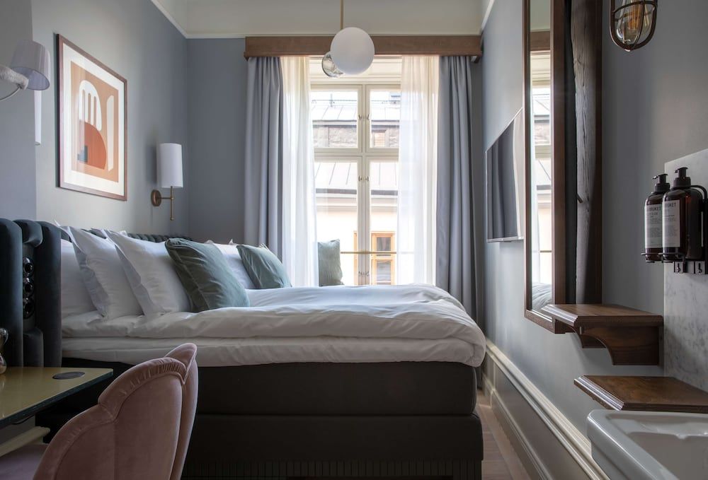 Superior Room, 1 King Bed, Non Smoking