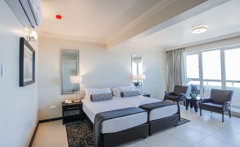 The Blue Waters Hotel Deluxe Twin Room – Sea Facing
