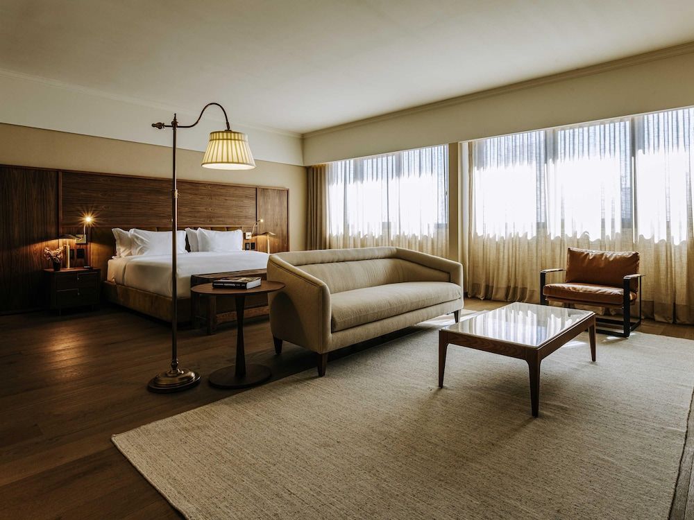 Junior Suite, 1 King Bed