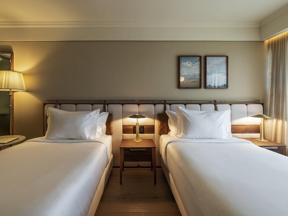 Deluxe Room, 2 Twin Beds, Sea View