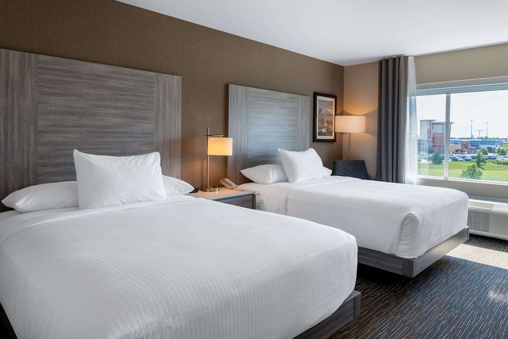 Wingate by Wyndham Kanata West Ottawa Standard Room, 2 Queen Beds, Non Smoking (Not Pet-Friendly) 10