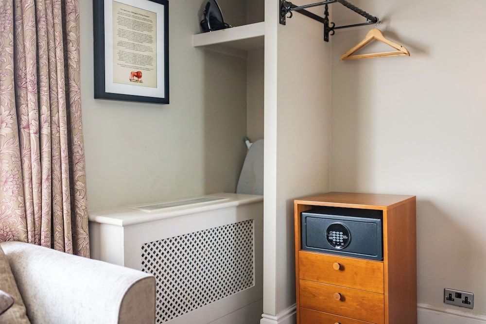 Red Lion Hotel, Hillingdon Double Room 35