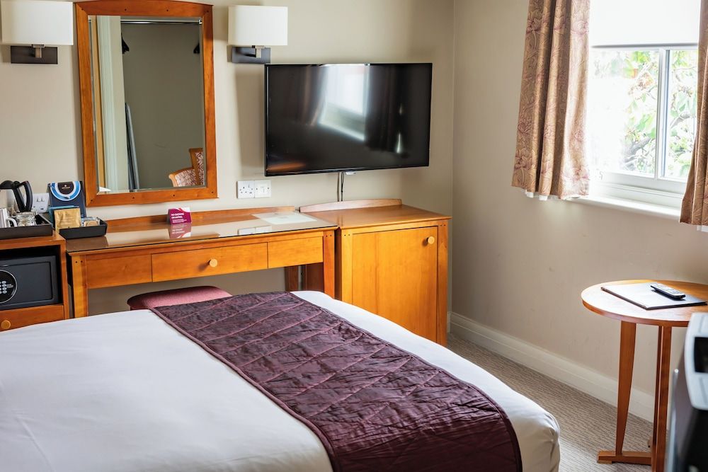 Red Lion Hotel, Hillingdon Double Room 6