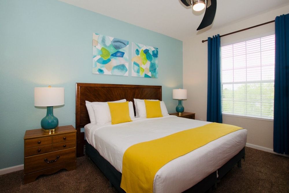 Standard Condo, 3 Bedrooms, 2 Bathrooms