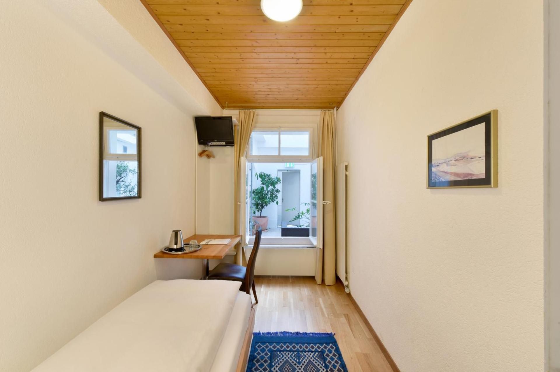 undefined Hotel National Bern 8