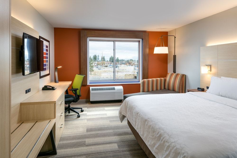 Standard Room, 1 King Bed, Accessible (Communications)