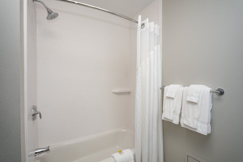 Suite, 2 Queen Beds (Additional Living Area)
