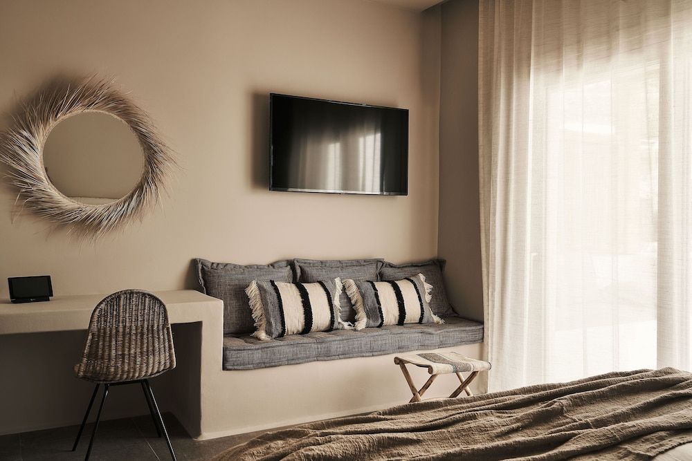 Amyth of Mykonos Agios Stefanos Delos Sea View Suite With Jetted Tub 7