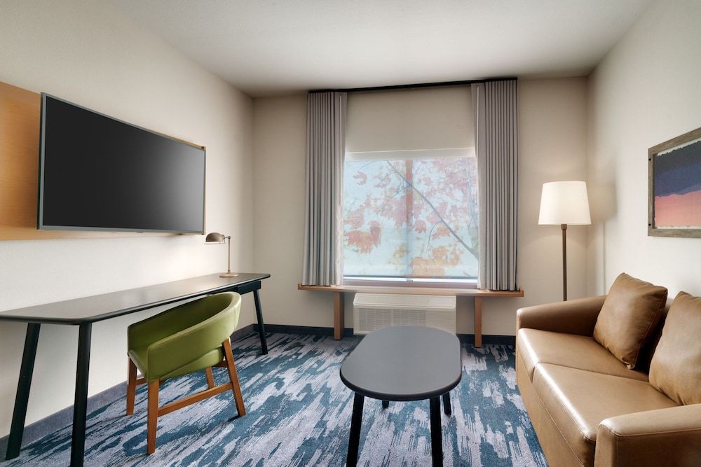 Suite, 1 King Bed with Sofa bed
