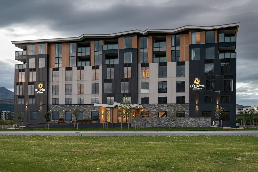 undefined La Quinta by Wyndham Remarkables Park Queenstown 2