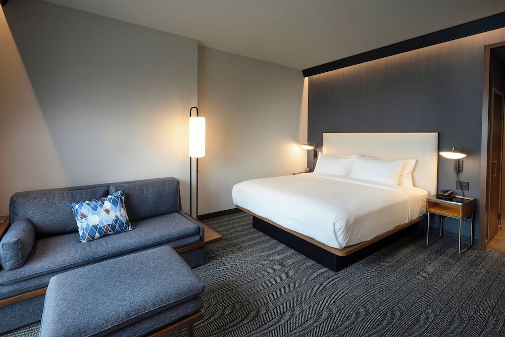 Room, 1 King Bed with Sofa bed, Non Smoking
