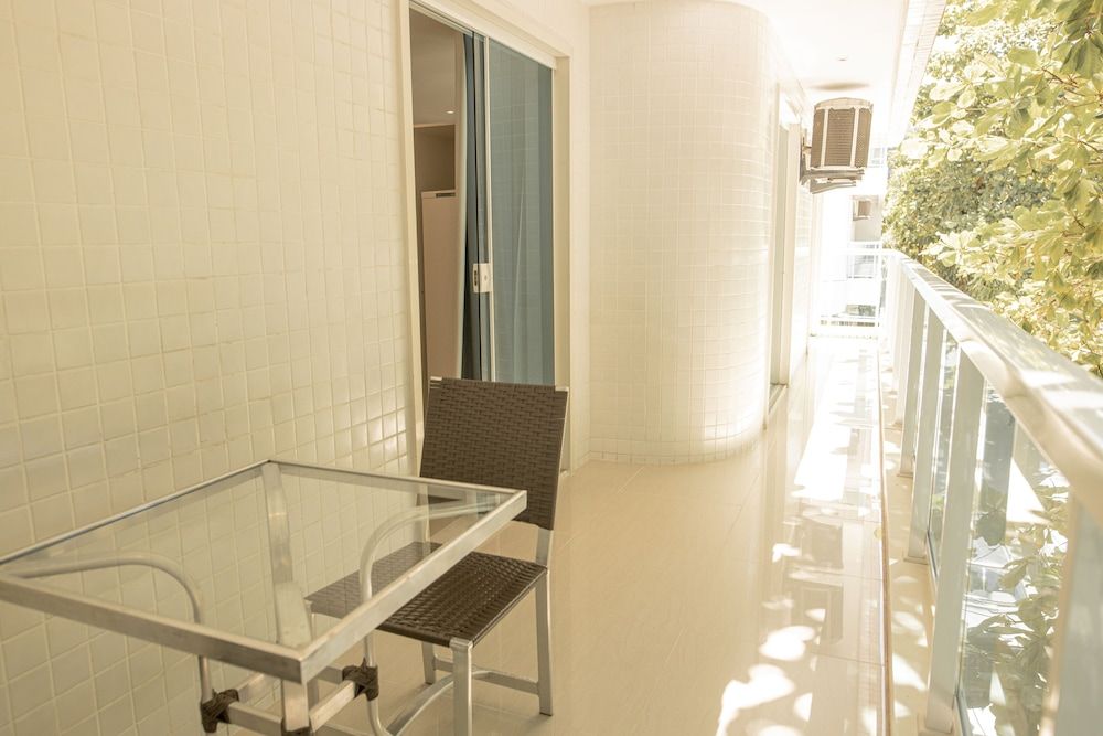 Angra Beach Hotel Superior Suite, 1 Bedroom, Lanai 5