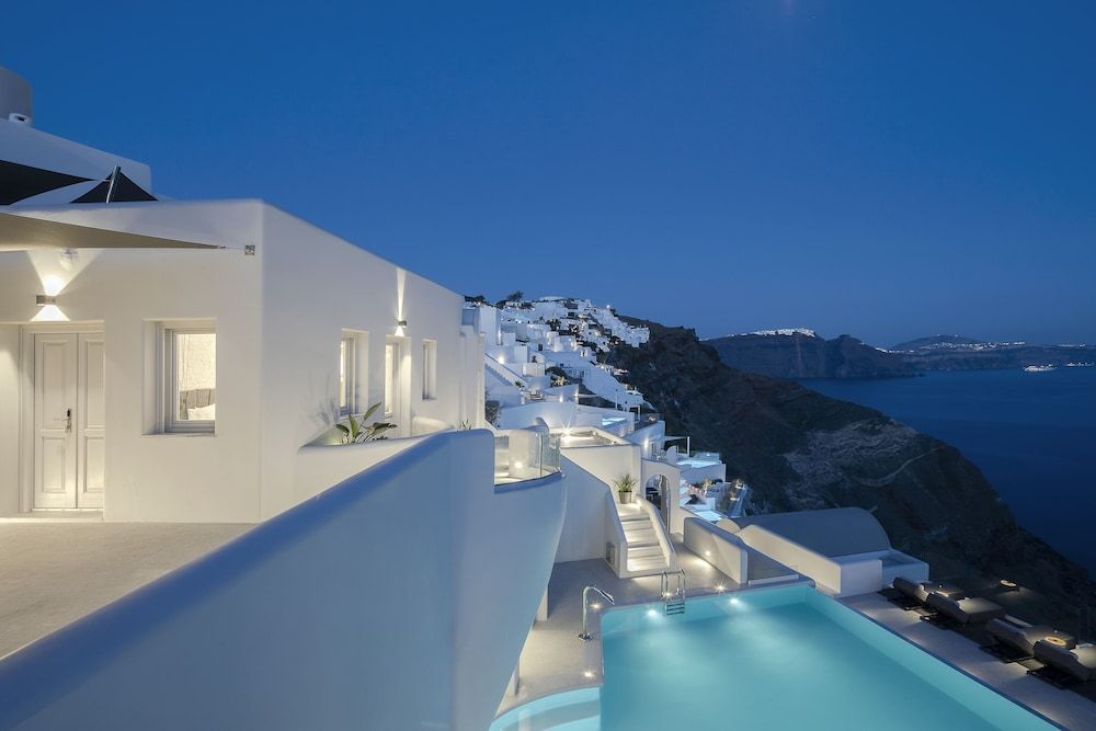 undefined Hom Santorini 8