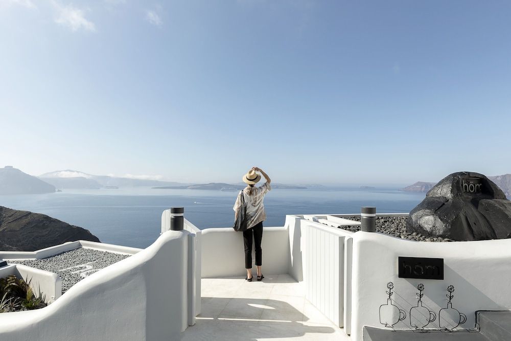 undefined Hom Santorini 7