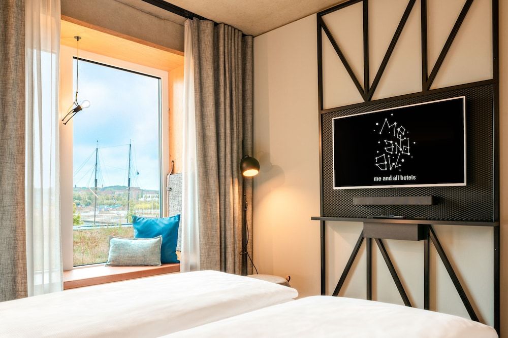 Room, 1 King Bed (Harbor View)