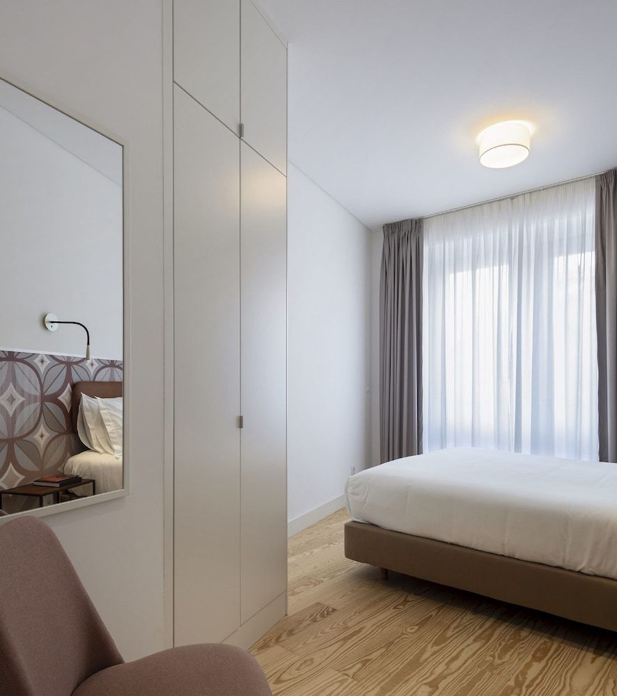 undefined Lisbon Serviced Apartments Santos 5