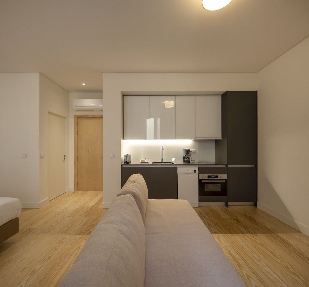 Lisbon Serviced Apartments Santos Studio 18