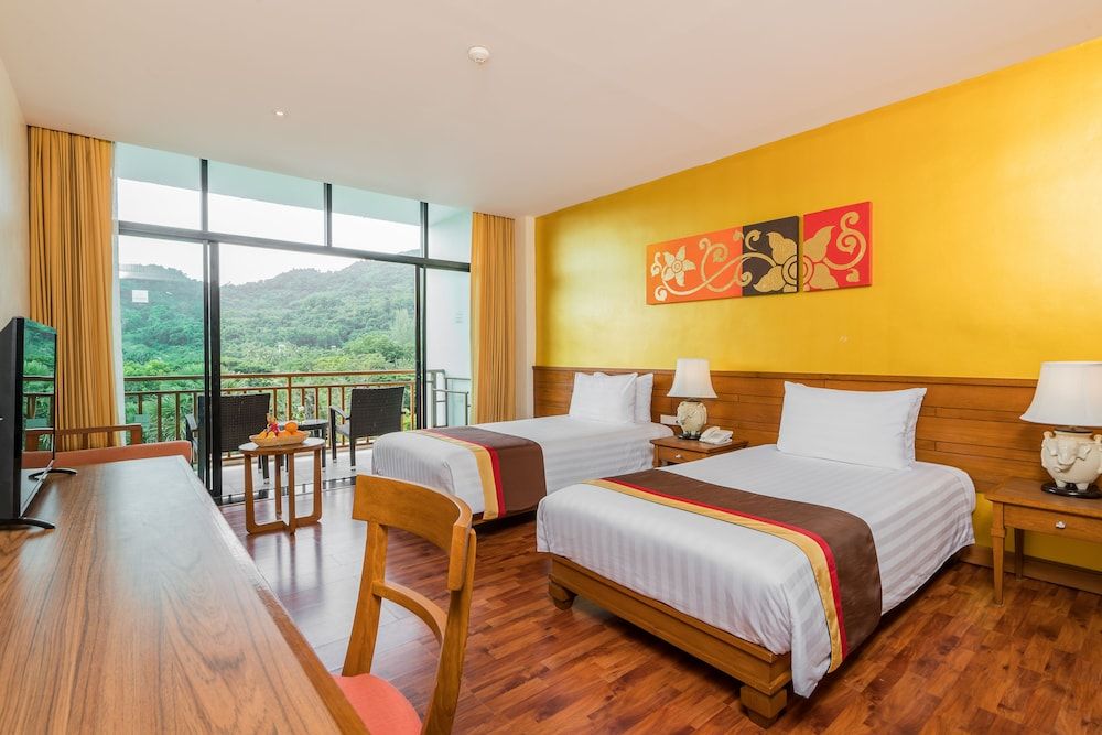 undefined Naithonburi Beach Resort 9