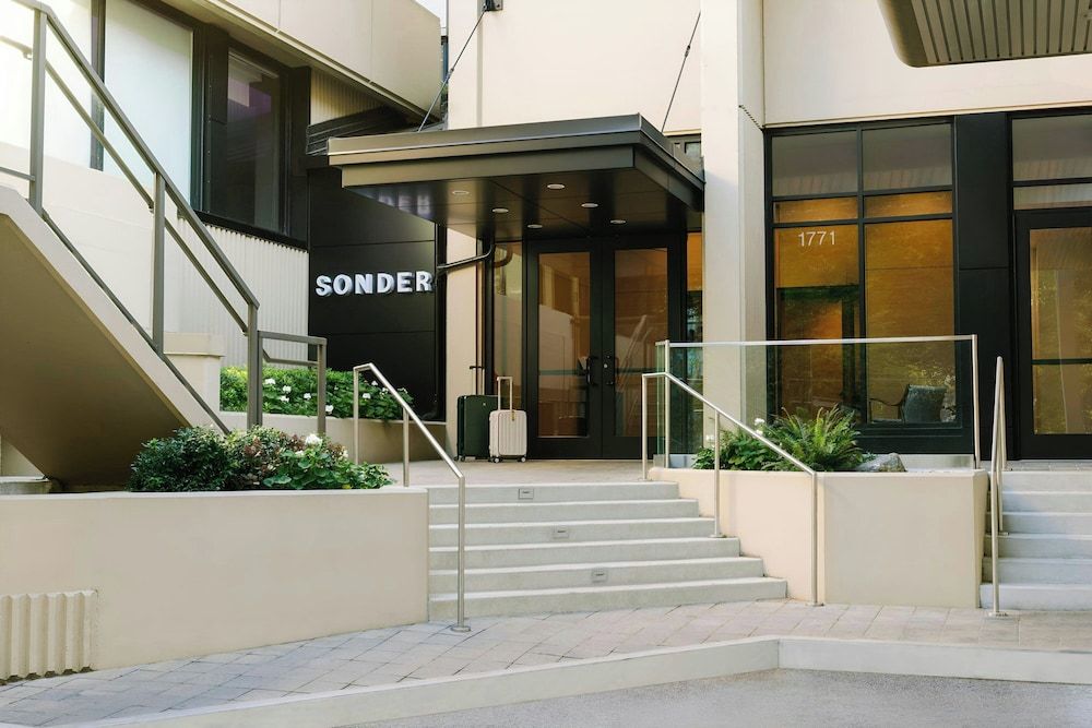 undefined Sonder by Marriott Bonvoy Revival Apartments English Bay 4