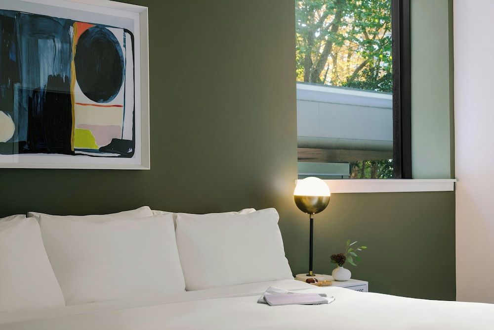 Suite, 1 King Bed with Sofa bed