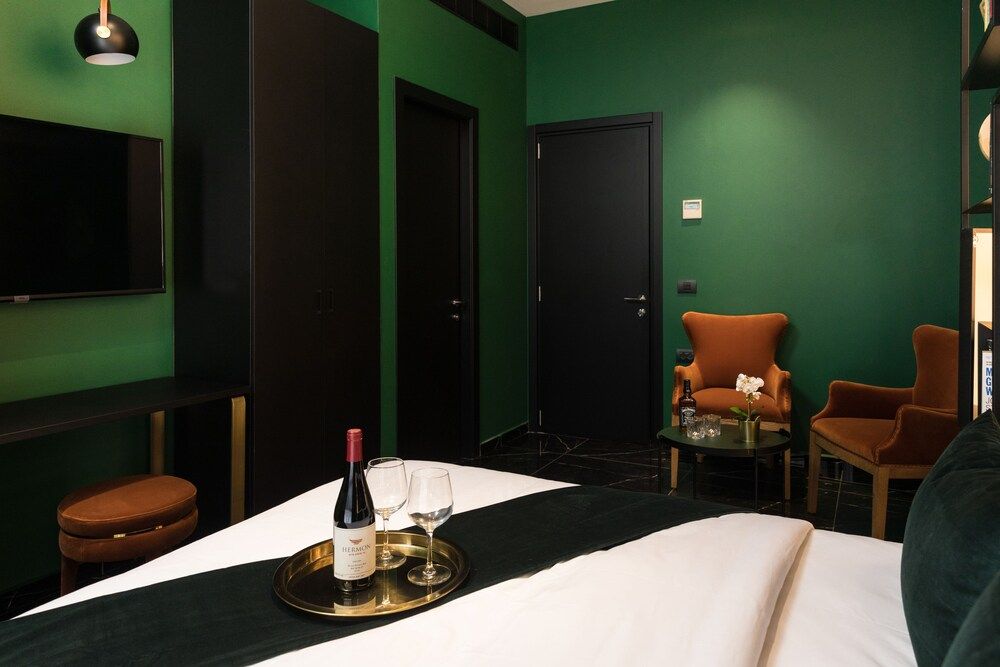 Joseph Hotel TLV Classic Room 20
