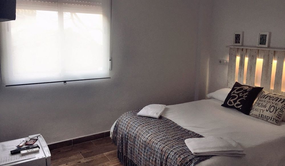 Hostal Ciempozuelos Double Room 5