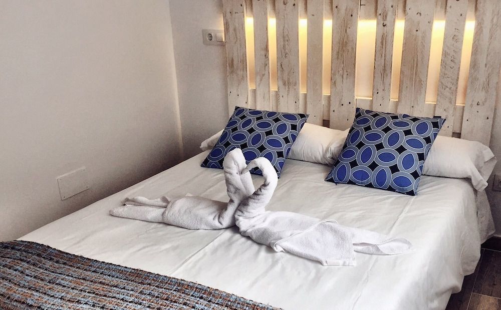 Hostal Ciempozuelos Double Room 6