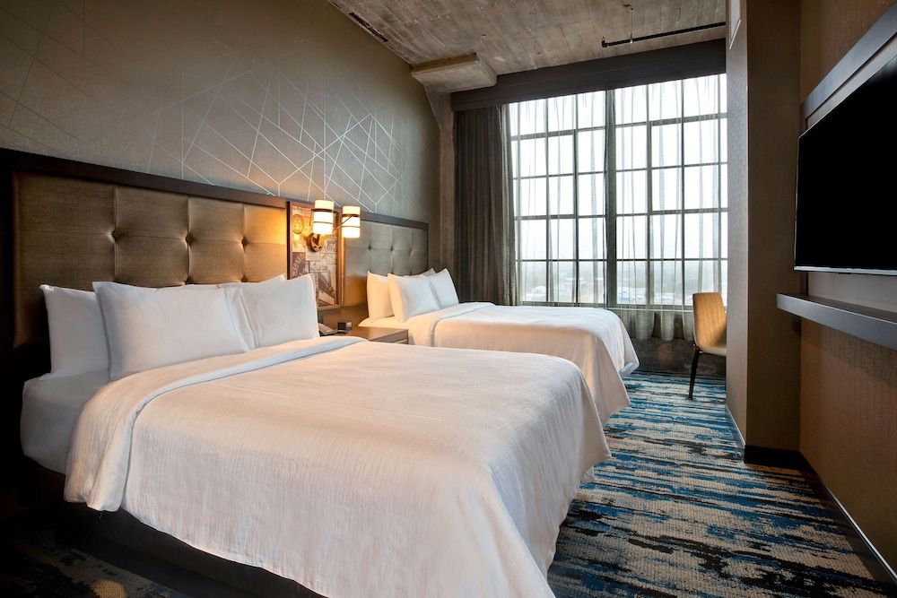 Suite, 2 Queen Beds, Corner