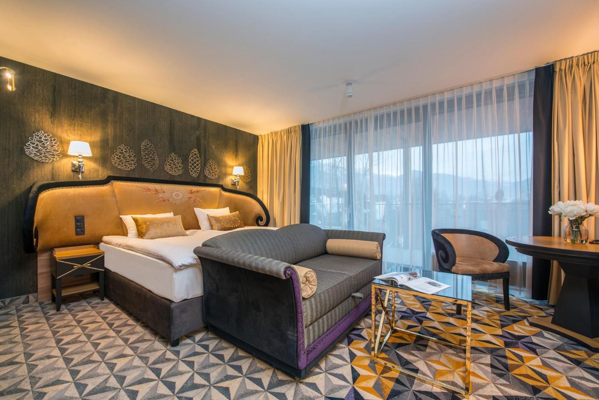 Deluxe Double or Twin Room with Mountain View