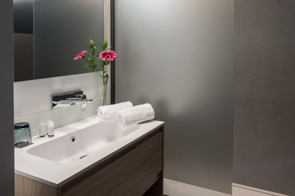 Sercotel Valencia Alameda 41 Standard Double Room, City View 15