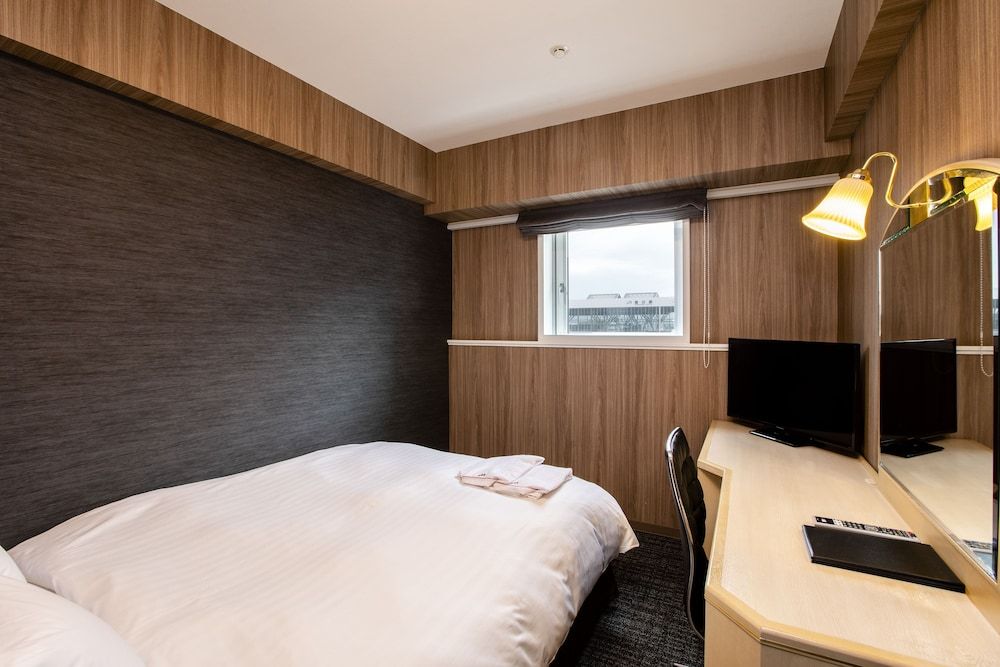 Standard Double Room, Smoking