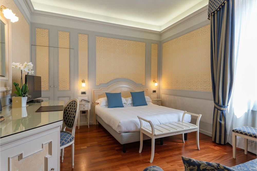 Phi Hotel Canalgrande Superior Double Room 6