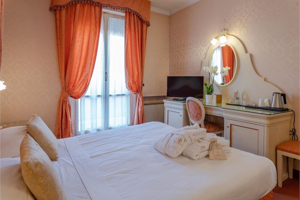 Phi Hotel Canalgrande Superior Double Room 3