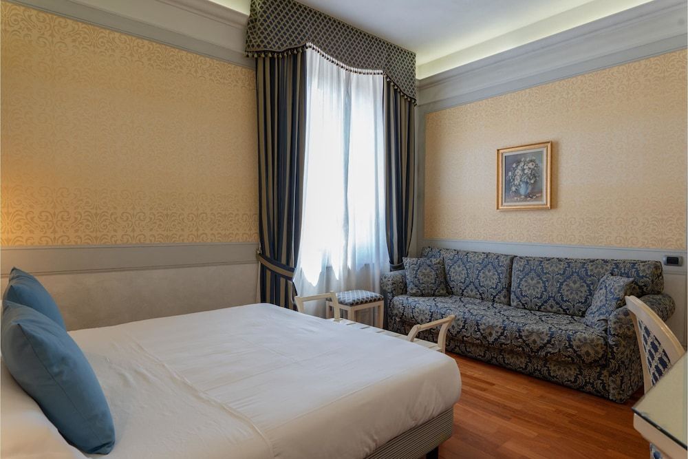 Phi Hotel Canalgrande Superior Double Room 5