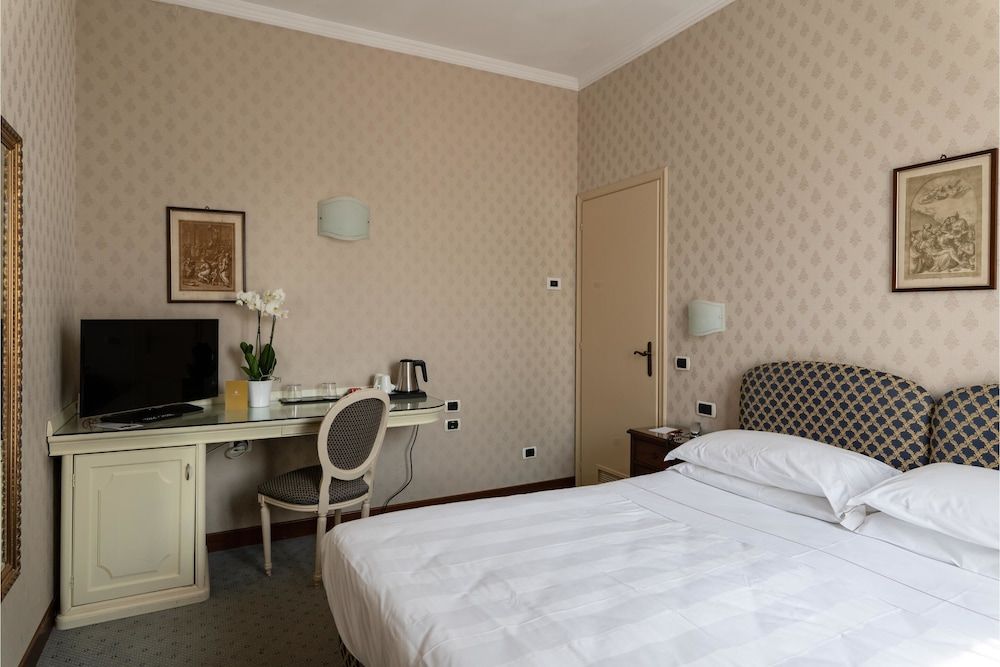 Phi Hotel Canalgrande Classic Double Room 2